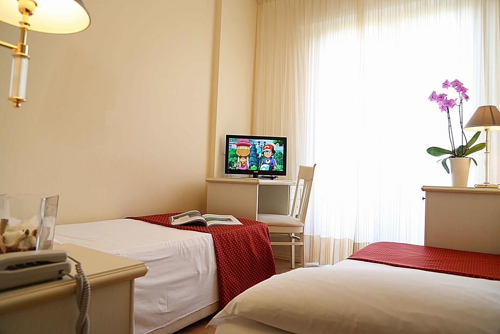 Hotel Jasminum Bibione Kültér fotó