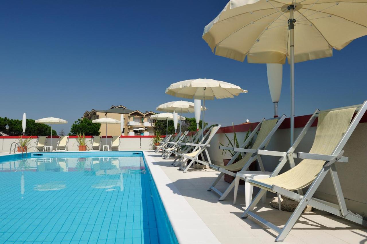 Hotel Jasminum Bibione Kültér fotó